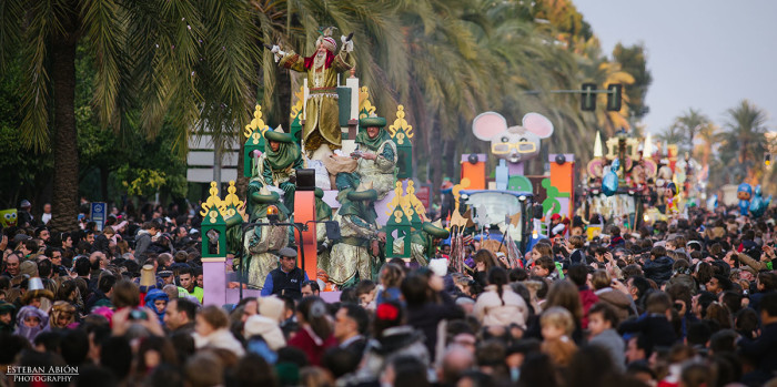 5 de enero noche de Reyes la ilusión de niños y mayores.